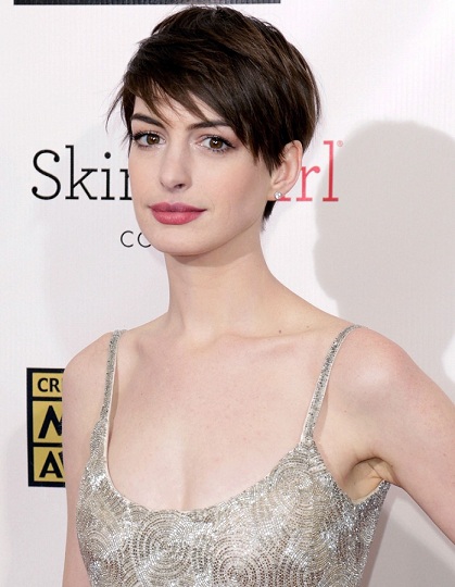 anne-hathaway-