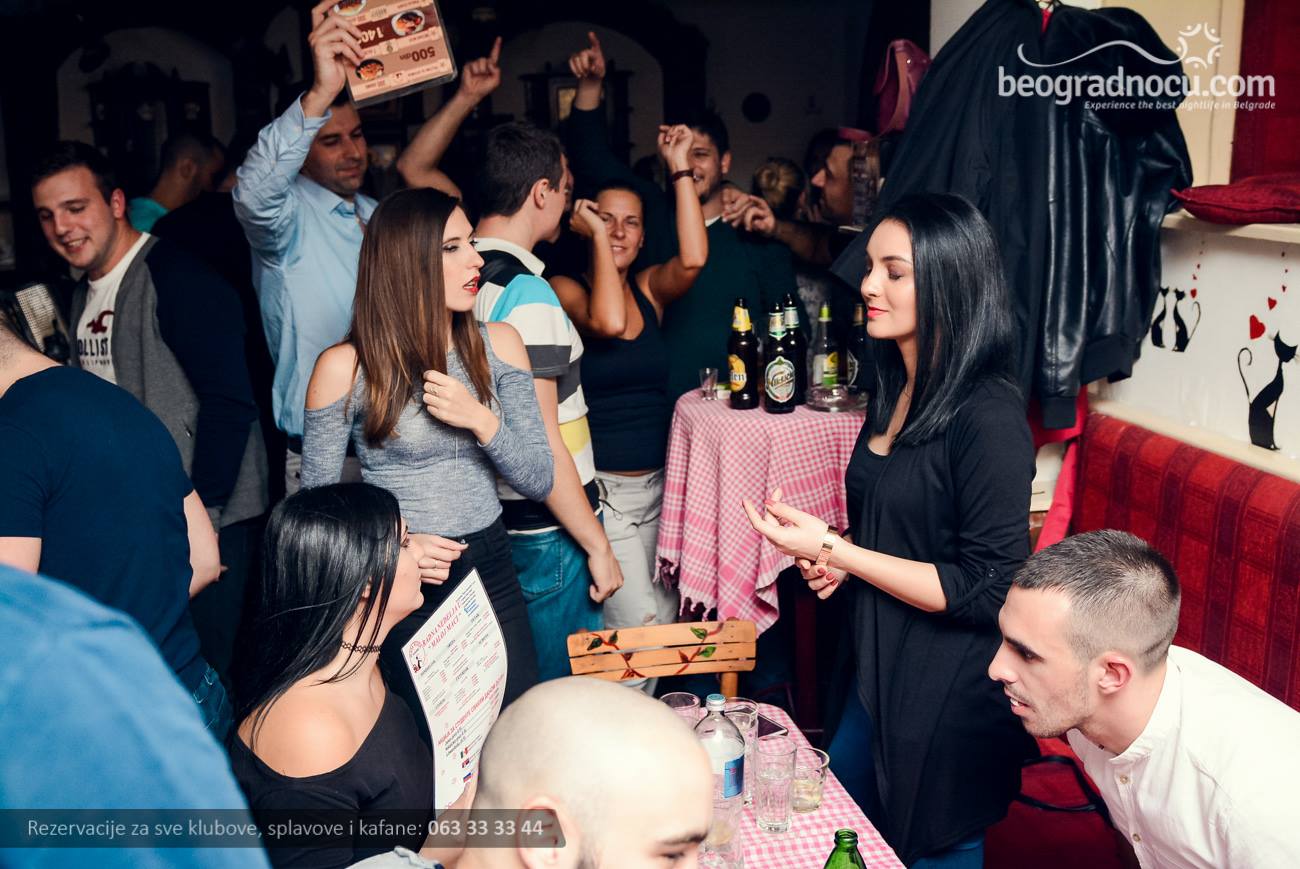 mala-maca-kafana-grupna1