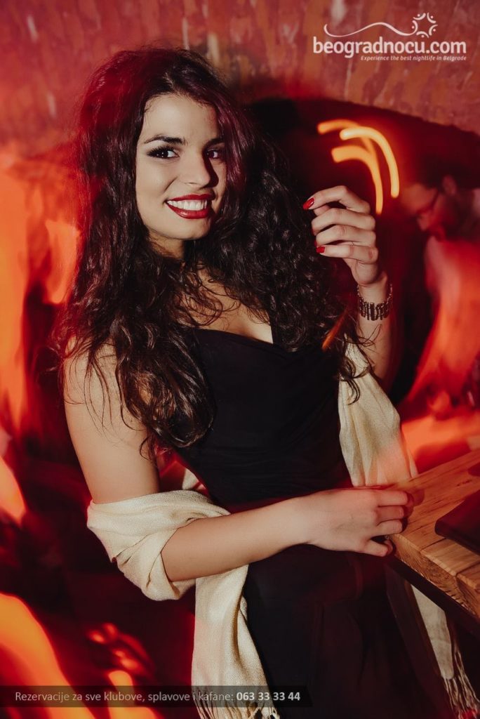 tranzit bar 1