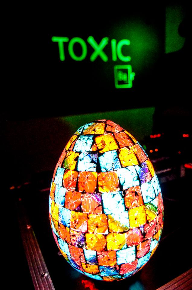 toxic bar jaje