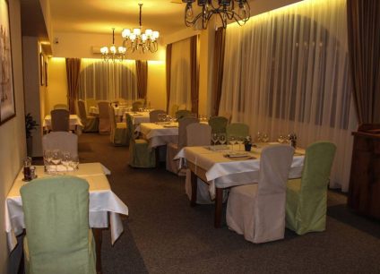 Doček Nove godine Beograd 2021 restoran Golf