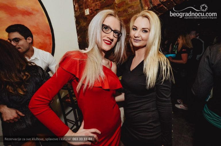 Kafana Mala Maca Rezervacije na 063 34 34 33 Beograd Noću
